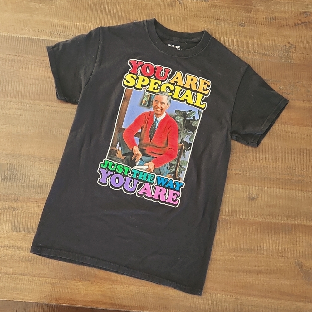 Mister Rodgers tee shirt size small - Picture 1 of 6